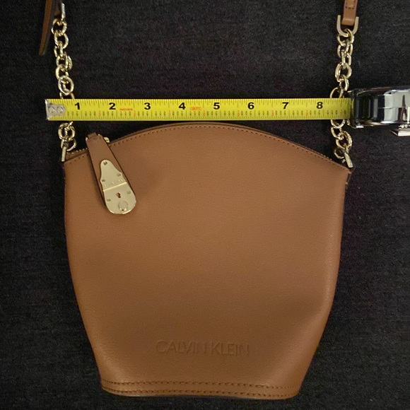 Brown, adjustable crossbody, Calvin Klein purse with gold hardware. - Picture 6 of 12